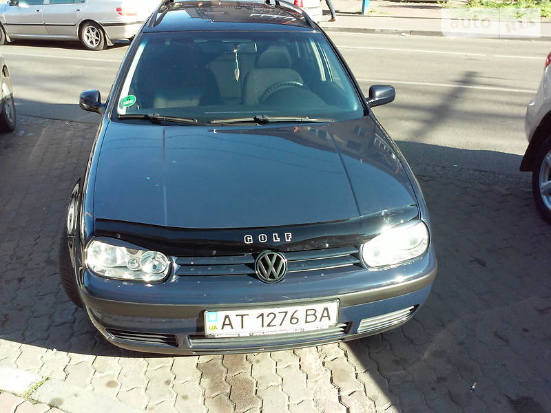 Універсал Volkswagen Golf 2000 в Івано-Франківську