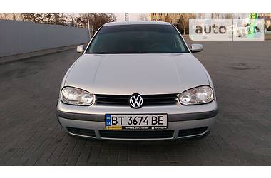 Хэтчбек Volkswagen Golf 1999 в Новой Каховке