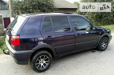 Хэтчбек Volkswagen Golf 1995 в Ивано-Франковске