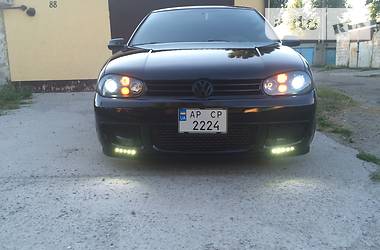 Хетчбек Volkswagen Golf 2000 в Запоріжжі