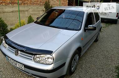 Купе Volkswagen Golf 1999 в Тячеві