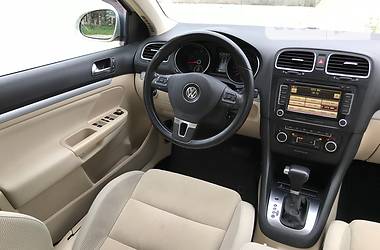 Универсал Volkswagen Golf 2010 в Киеве