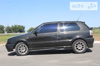 Хетчбек Volkswagen Golf 1994 в Дніпрі