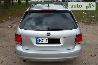 Універсал Volkswagen Golf 2011 в 