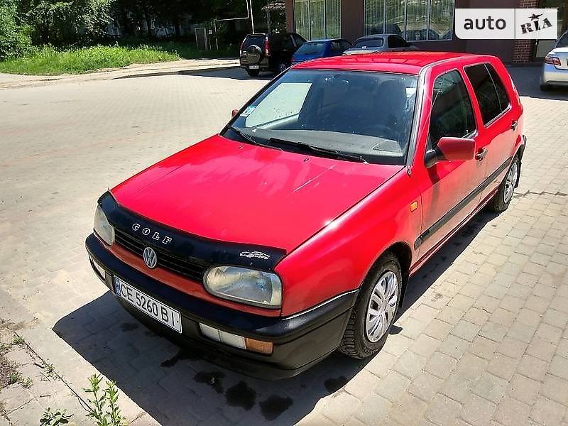 Хэтчбек Volkswagen Golf 1992 в Черновцах