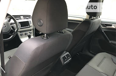 Універсал Volkswagen Golf 2014 в 