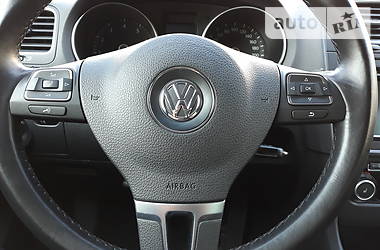 Хетчбек Volkswagen Golf 2010 в Львові