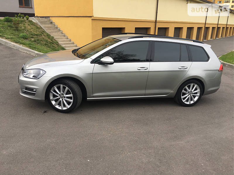 Универсал Volkswagen Golf 2015 в Луцке