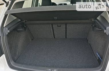 Хетчбек Volkswagen Golf 2012 в 