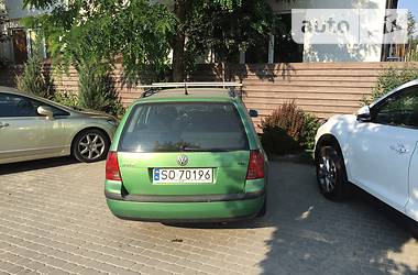 Универсал Volkswagen Golf 2000 в Киеве