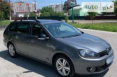 Универсал Volkswagen Golf 2012 в 