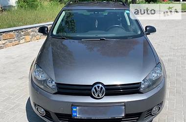 Универсал Volkswagen Golf 2012 в 