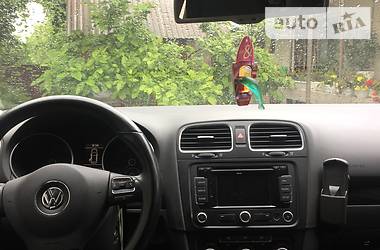 Універсал Volkswagen Golf 2012 в 