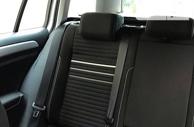 Універсал Volkswagen Golf 2014 в 