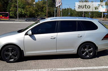 Універсал Volkswagen Golf 2011 в 