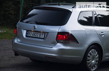 Універсал Volkswagen Golf 2010 в Міжгір'ї