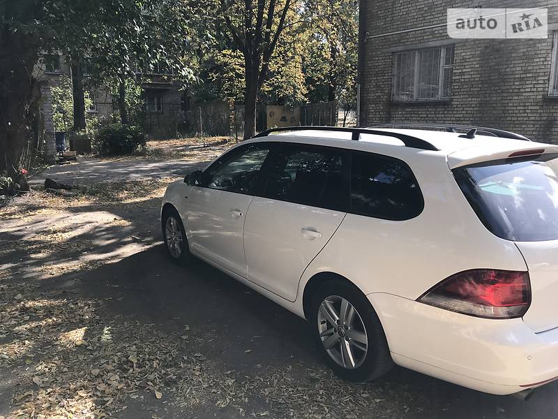 Універсал Volkswagen Golf 2013 в Києві