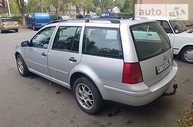 Универсал Volkswagen Golf 2000 в Калуше