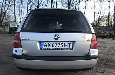 Універсал Volkswagen Golf 2004 в Краснограді