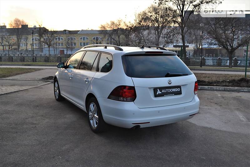 Універсал Volkswagen Golf 2013 в Харкові
