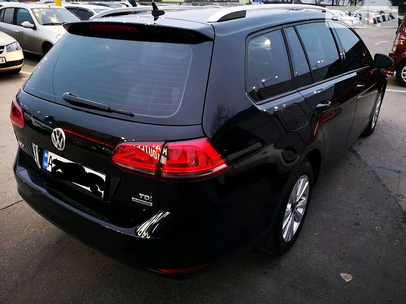 Універсал Volkswagen Golf 2014 в Києві