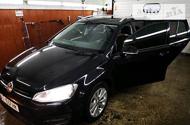 Універсал Volkswagen Golf 2014 в 