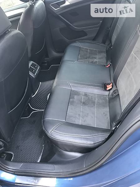 Хетчбек Volkswagen Golf 2013 в Черкасах