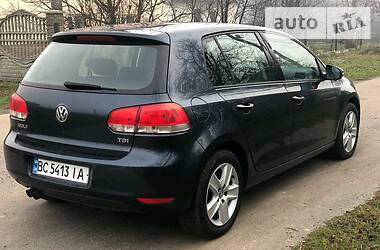 Хетчбек Volkswagen Golf 2009 в 