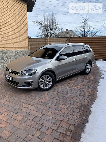 Універсал Volkswagen Golf 2014 в Золочеві