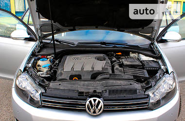 Універсал Volkswagen Golf 2012 в 