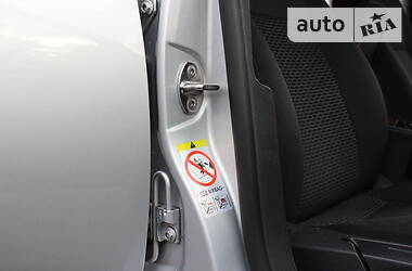 Універсал Volkswagen Golf 2012 в 