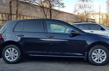 Хетчбек Volkswagen Golf 2013 в 