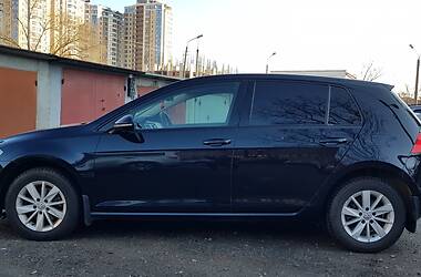 Хетчбек Volkswagen Golf 2013 в 