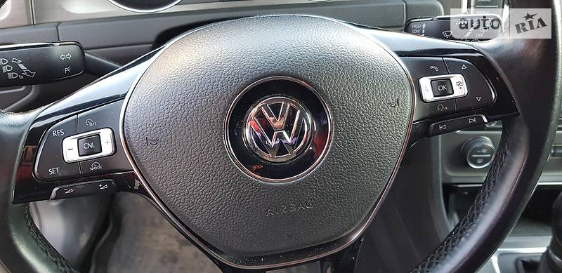 Хетчбек Volkswagen Golf 2013 в Києві