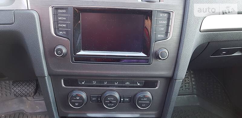 Хетчбек Volkswagen Golf 2013 в Києві