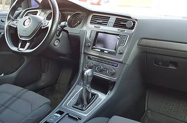 Хетчбек Volkswagen Golf 2013 в 