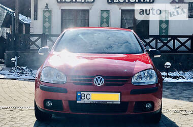 Хетчбек Volkswagen Golf 2008 в 