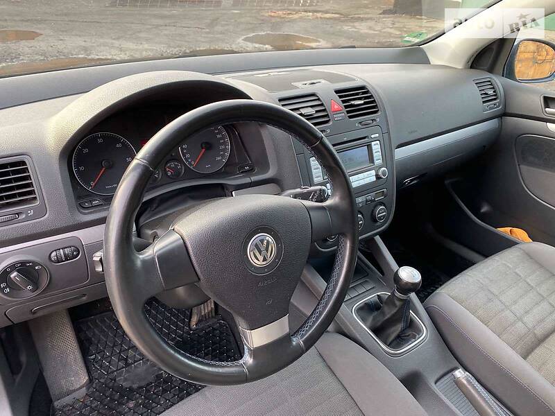 Хэтчбек Volkswagen Golf 2007 в Полтаве