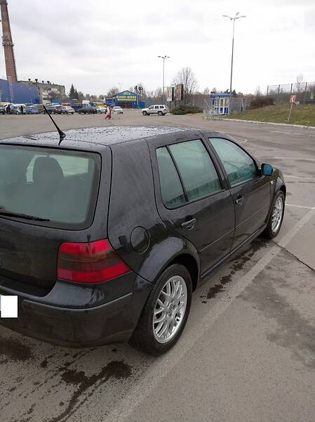 Хэтчбек Volkswagen Golf 2000 в Львове