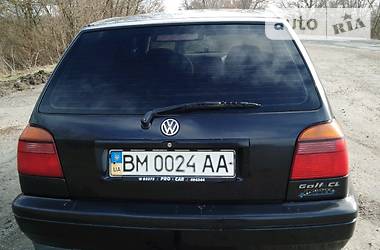 Хетчбек Volkswagen Golf 1993 в 
