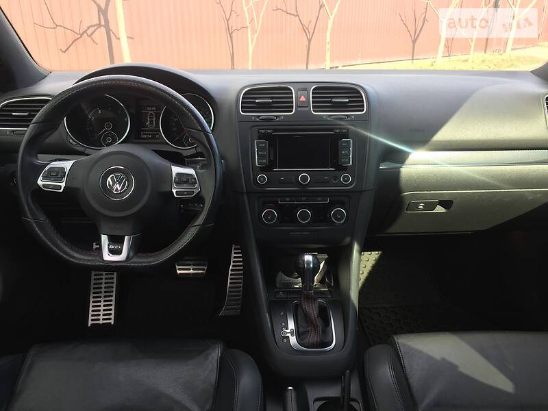 Седан Volkswagen Golf 2013 в Києві