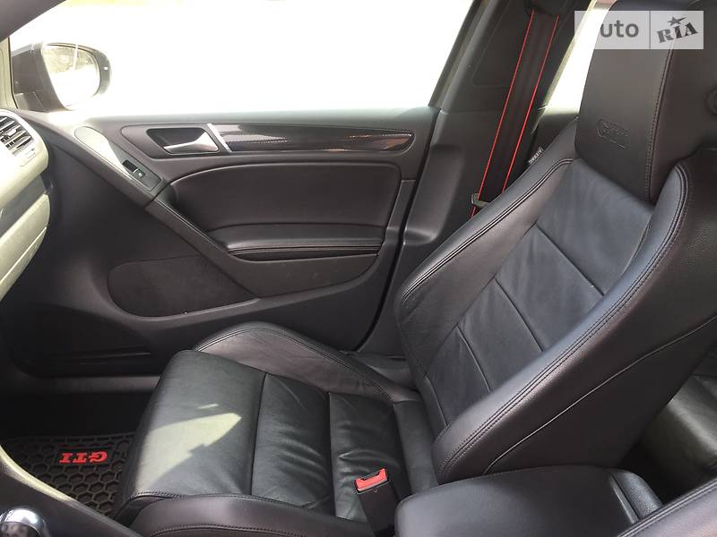 Седан Volkswagen Golf 2013 в Києві