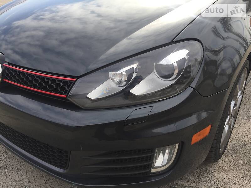 Седан Volkswagen Golf 2013 в Києві