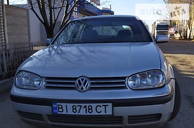 Хетчбек Volkswagen Golf 1998 в 