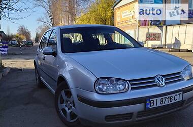 Хетчбек Volkswagen Golf 1998 в 
