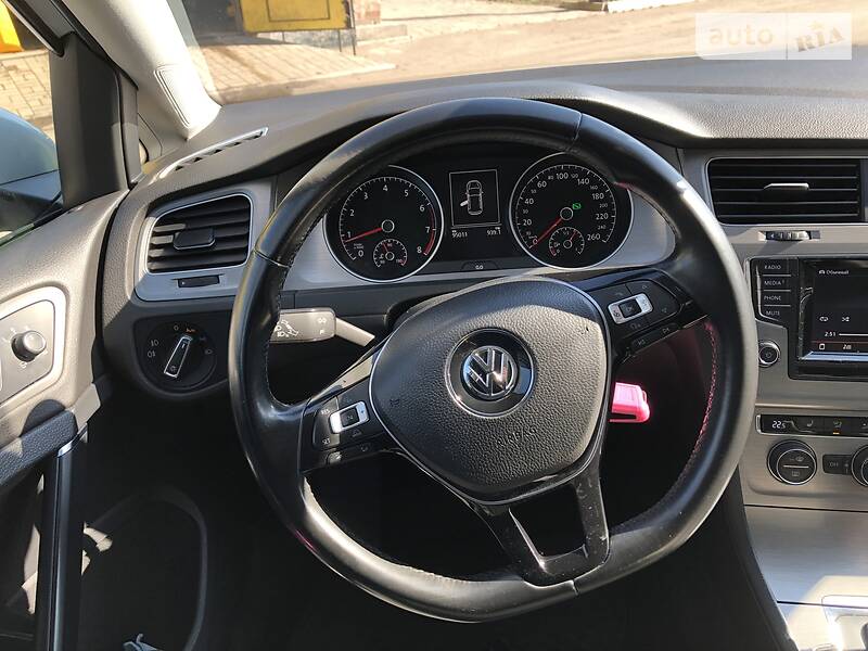 Універсал Volkswagen Golf 2015 в Покровську