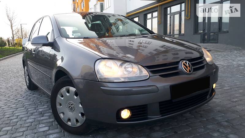 Хетчбек Volkswagen Golf 2007 в 