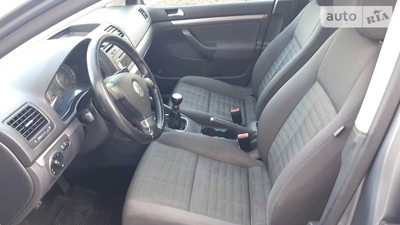 Хэтчбек Volkswagen Golf 2007 в Виннице