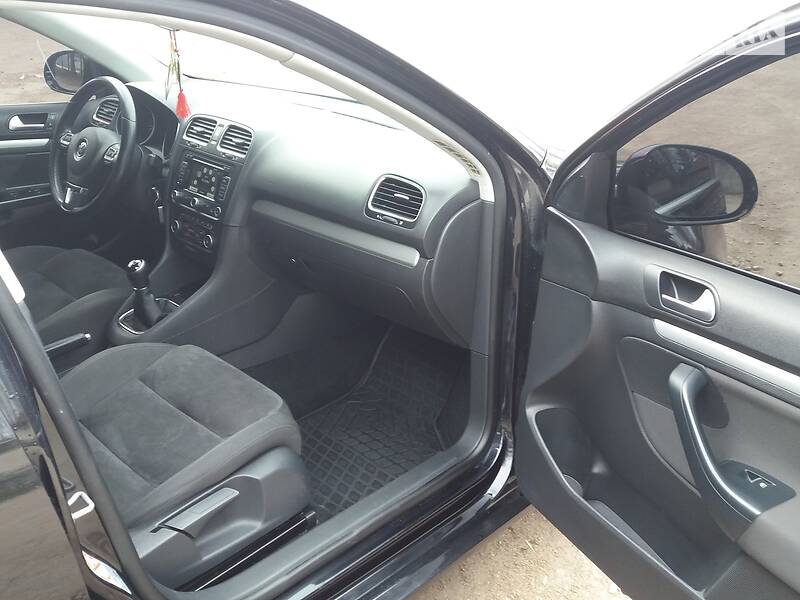 Універсал Volkswagen Golf 2012 в Коростені