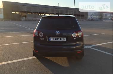 Хетчбек Volkswagen Golf 2006 в 